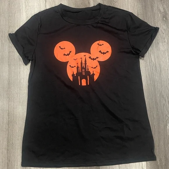 NWOT Disney Halloween Tshirt - Picture 2 of 2